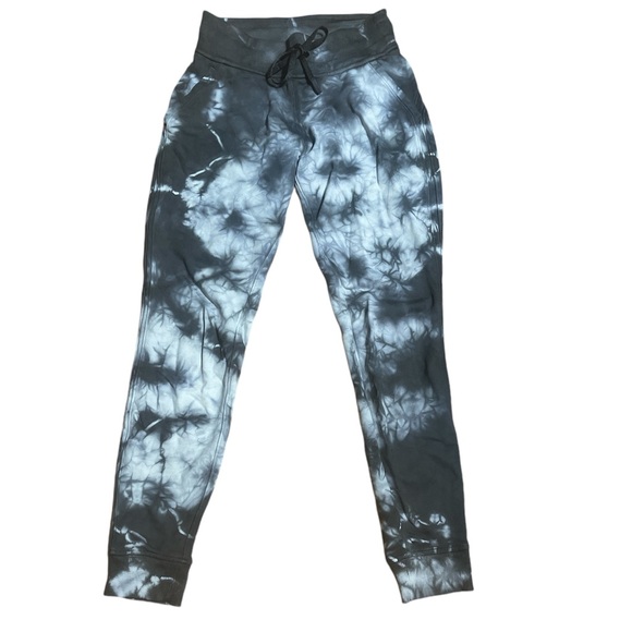 lululemon athletica Pants - Lululemon Warm Down Jogger Earth Dye Stone Size 2